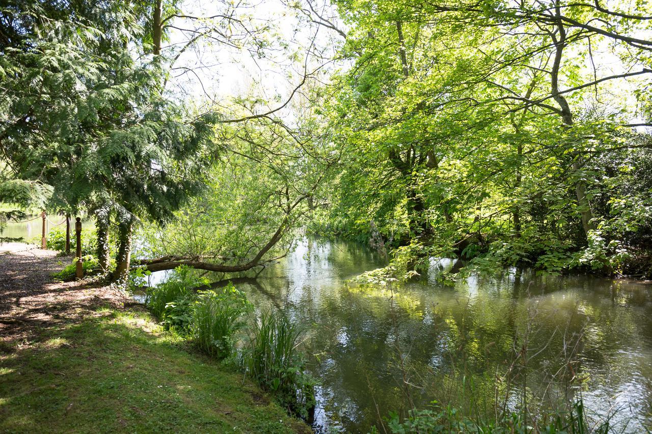 The Dundas Arms Kintbury Luaran gambar