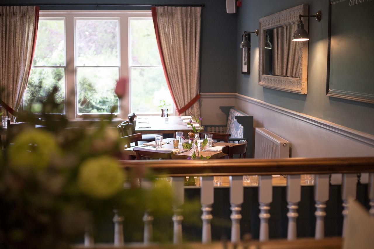The Dundas Arms Kintbury Luaran gambar