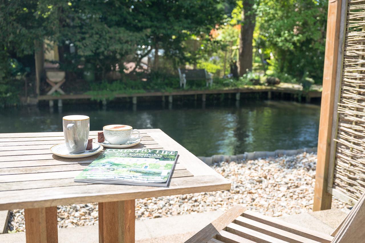 The Dundas Arms Kintbury Luaran gambar